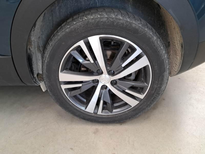 Peugeot 3008 130 EAT8 SeS ALLURE PACK - foto 49