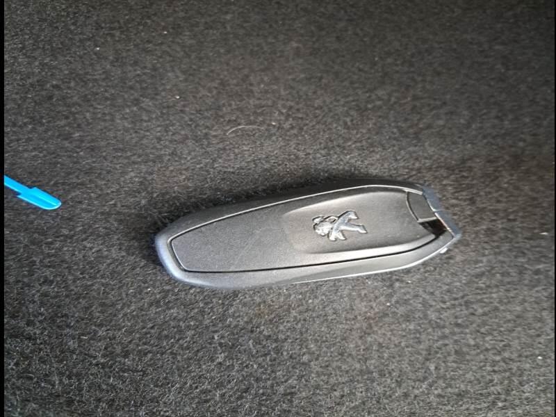 Peugeot 3008 130 EAT8 SeS ALLURE PACK - foto 53