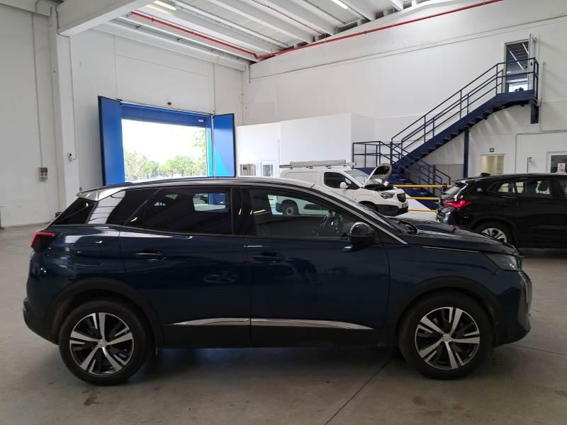 Peugeot 3008 130 EAT8 SeS ALLURE PACK - foto 7