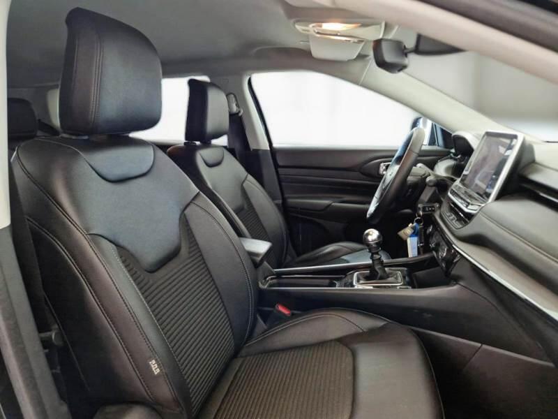 Jeep Compass 1.6 MJET II 96KW NIGHT EAGLE - foto 13