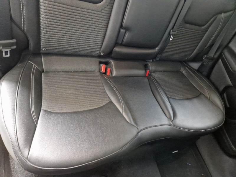 Jeep Compass 1.6 MJET II 96KW NIGHT EAGLE - foto 16