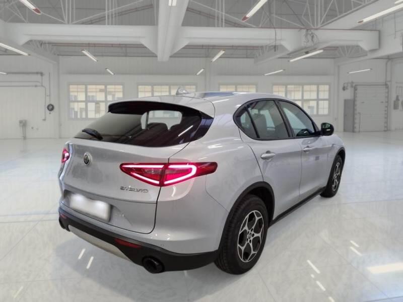 Alfa Romeo Stelvio 2.2 TD 190 CV SUPER BUSINESS AT8 Q4 - foto 2