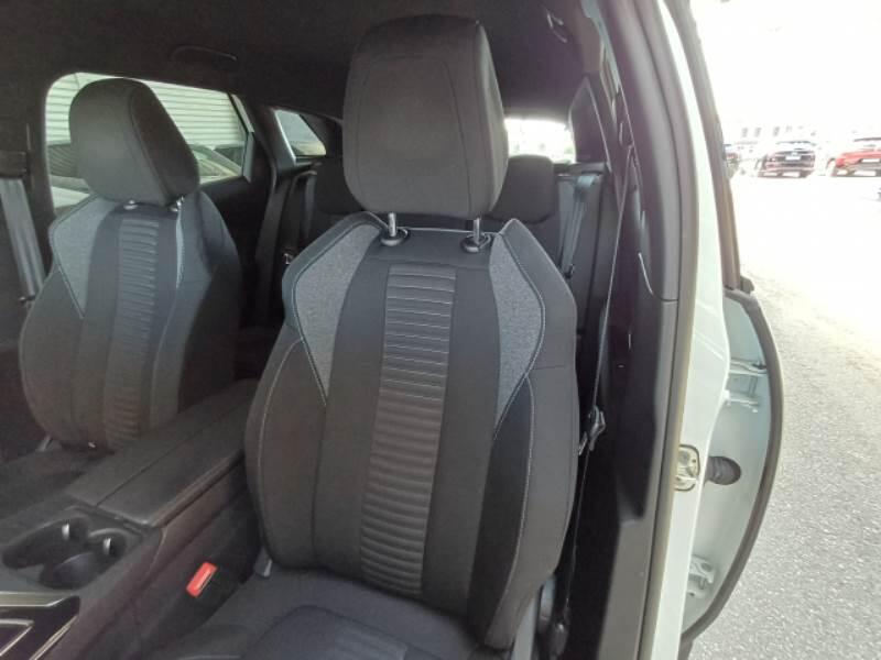 Peugeot 3008 SUV BLUEHDI 130 EAT8 SeS ACTIVE PACK - foto 11