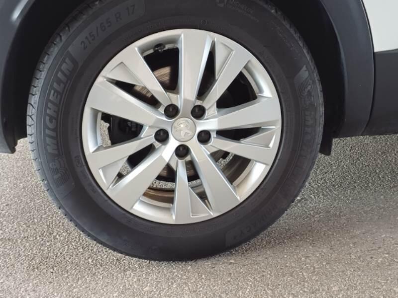 Peugeot 3008 SUV BLUEHDI 130 EAT8 SeS ACTIVE PACK - foto 19