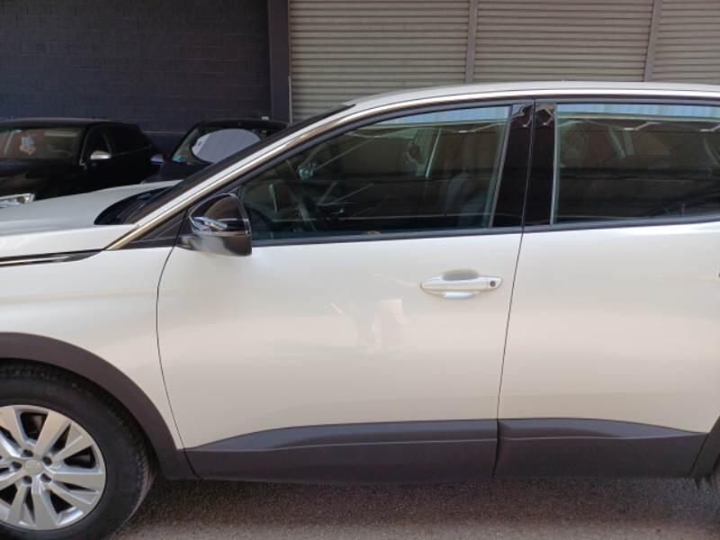 Peugeot 3008 SUV BLUEHDI 130 EAT8 SeS ACTIVE PACK - foto 27