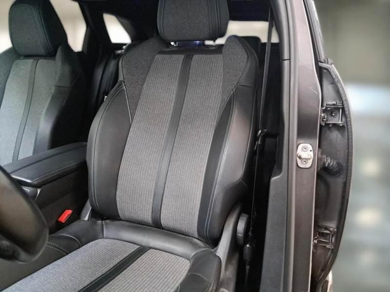 Peugeot 3008 130 EAT8 SeS ALLURE - foto 11