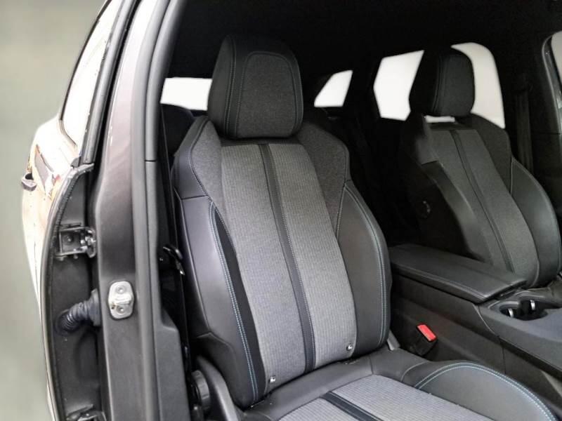 Peugeot 3008 130 EAT8 SeS ALLURE - foto 13