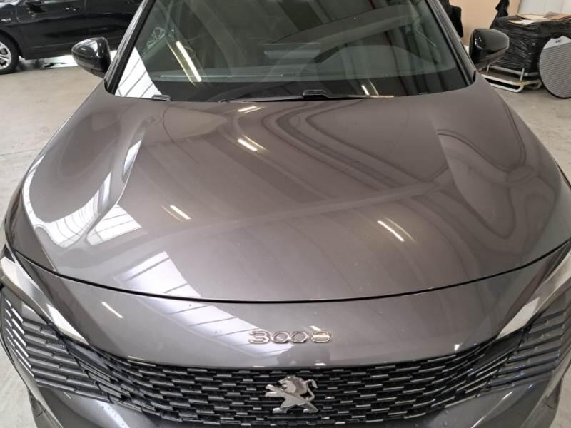 Peugeot 3008 130 EAT8 SeS ALLURE - foto 25