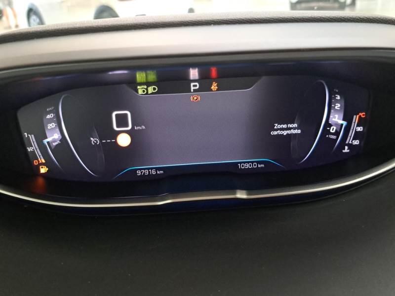 Peugeot 3008 130 EAT8 SeS ALLURE - foto 4