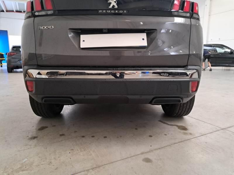 Peugeot 3008 130 EAT8 SeS ALLURE - foto 49