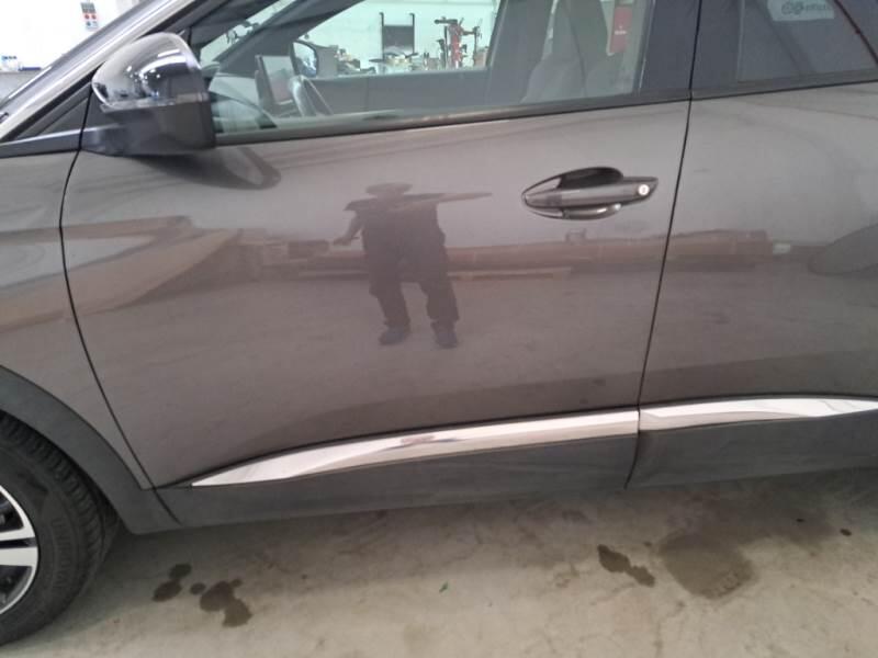 Peugeot 3008 130 EAT8 SeS ALLURE - foto 56