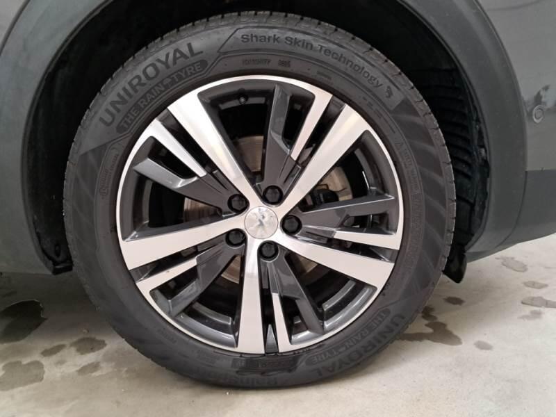Peugeot 3008 130 EAT8 SeS ALLURE - foto 61