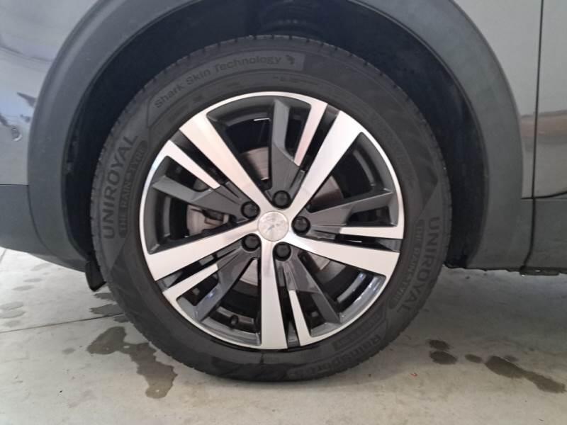 Peugeot 3008 130 EAT8 SeS ALLURE - foto 67