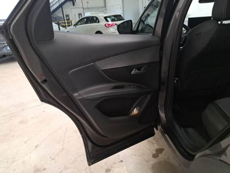 Peugeot 3008 130 EAT8 SeS ALLURE - foto 71