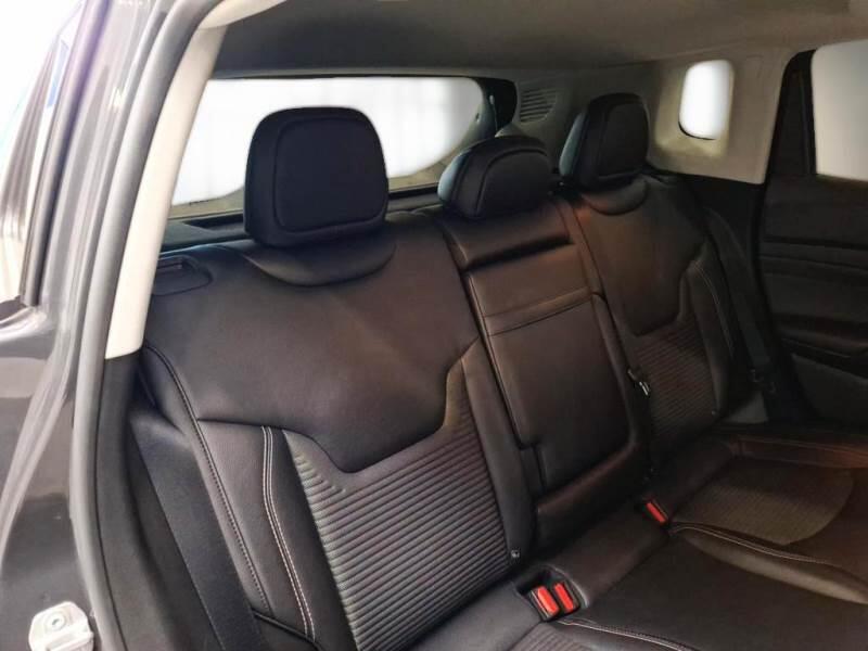 Jeep Compass 1.6 MJET II 96KW LIMITED - foto 15