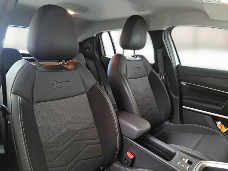 Jeep Avenger SUV 1.2 MHEV E-HYBRID TURBO ALTITUDE - foto 13