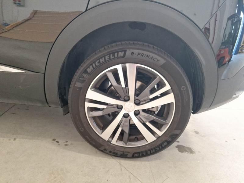 Peugeot 3008 BLUEHDI 130 EAT8 SeS ALLURE - foto 19