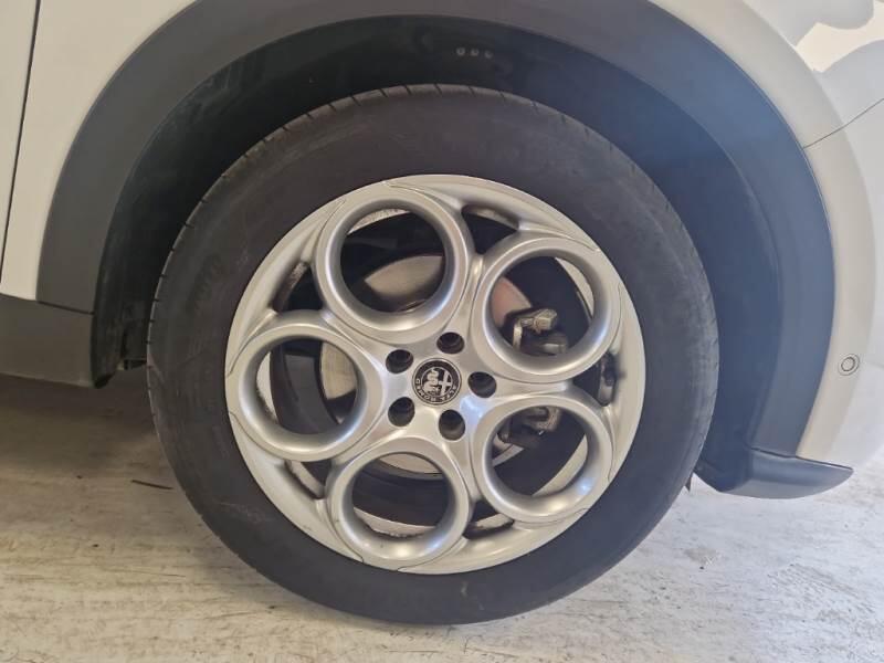 Alfa Romeo Tonale 1.6 DIESEL 130CV TCT6 SPRINT - foto 17