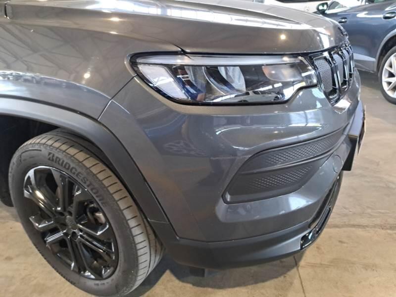 Jeep Compass 1.6 MJET II 96KW NIGHT EAGLE - foto 34
