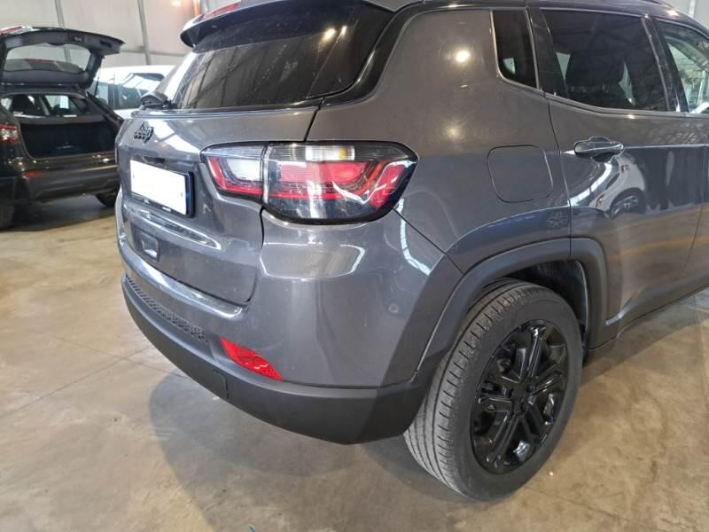 Jeep Compass 1.6 MJET II 96KW NIGHT EAGLE - foto 48