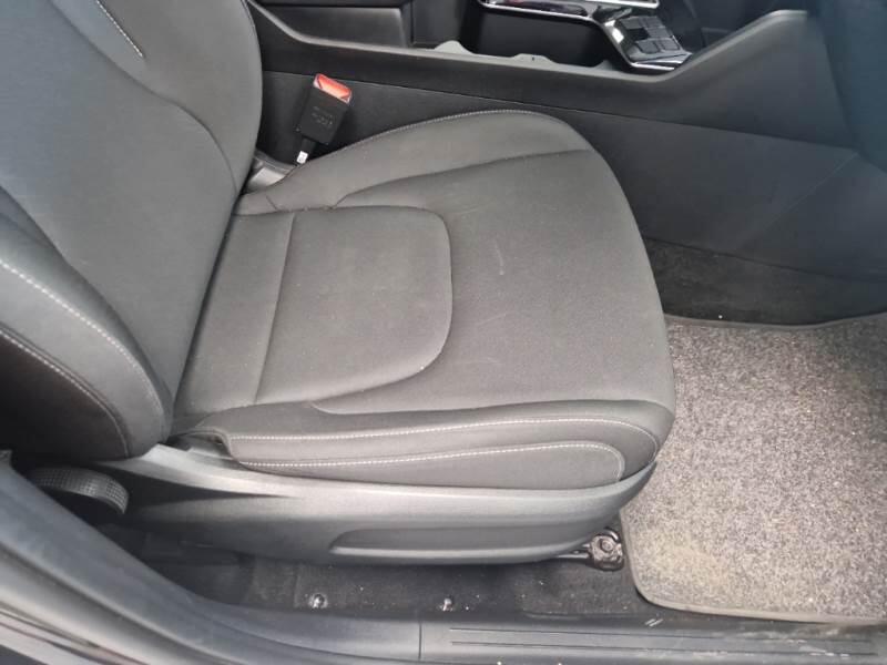Kia Sportage 1.6 CRDI MHEV BUSINESS 2WD DCT - foto 93