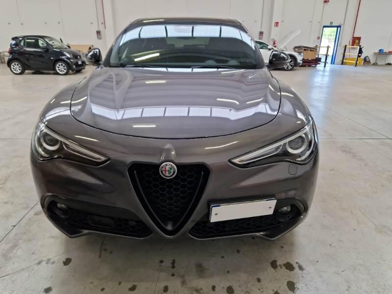 Alfa Romeo Stelvio 2.2 TD 210 CV VELOCE AT8 Q4 - foto 33