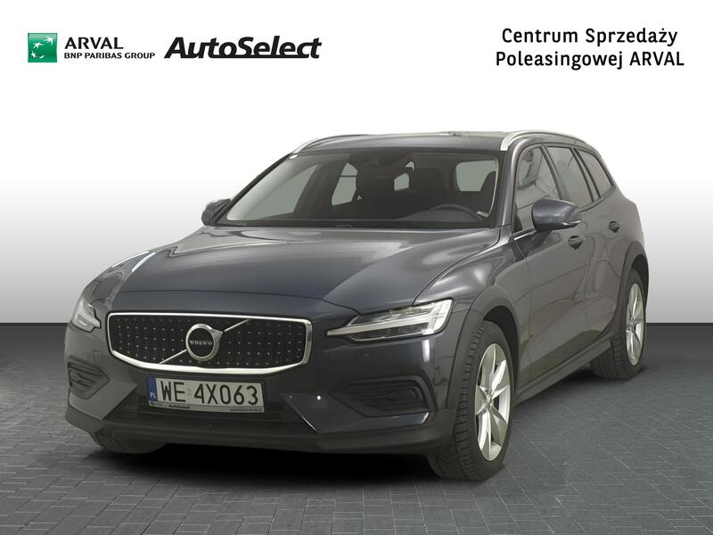 Volvo V60 Cross Country 2021