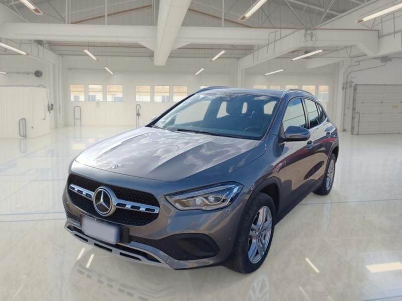 Mercedes GLA CROSSOVER 250 E PLUG-IN HYBRID AUTO BUS EXTRA