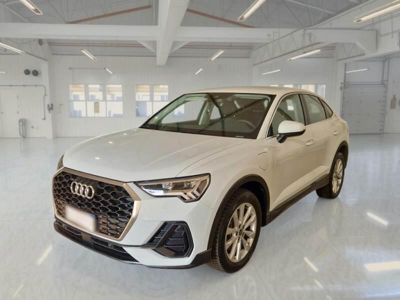 Audi Q3 SUV 45 TFSI E S TRONIC BUSINESS PLUS