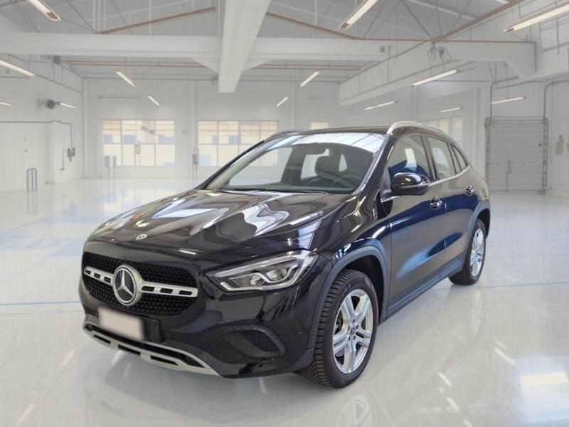 Mercedes GLA CROSSOVER 250 E PLUG-IN HYBRID AUTO BUS EXTRA