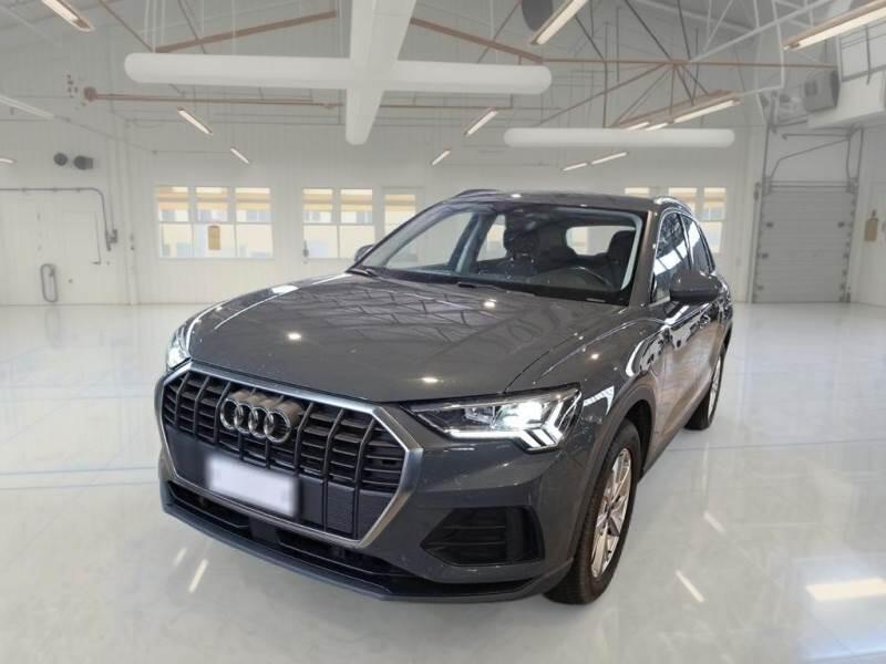 Audi Q3 SUV 45 TFSI E S TRONIC BUSINESS