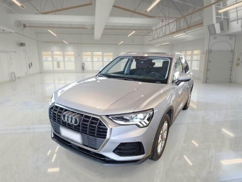 Audi Q3 SUV 45 TFSI E S TRONIC BUSINESS