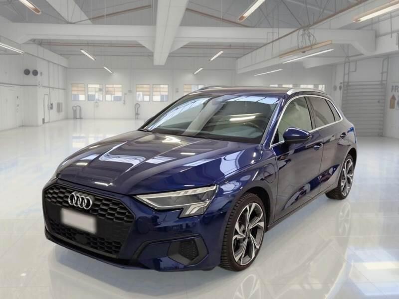 Audi A3 BERLINA 40 TFSI E S TRONIC BUSINESS S.BACK