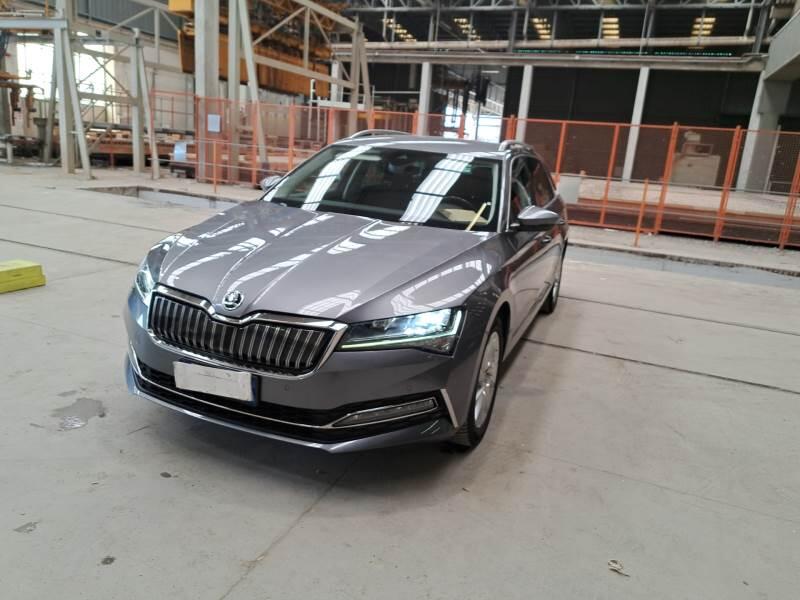 Skoda Superb STATION WAGON 1.4 TSI PLUG-IN HYBRYD EXECUTIVE DSG