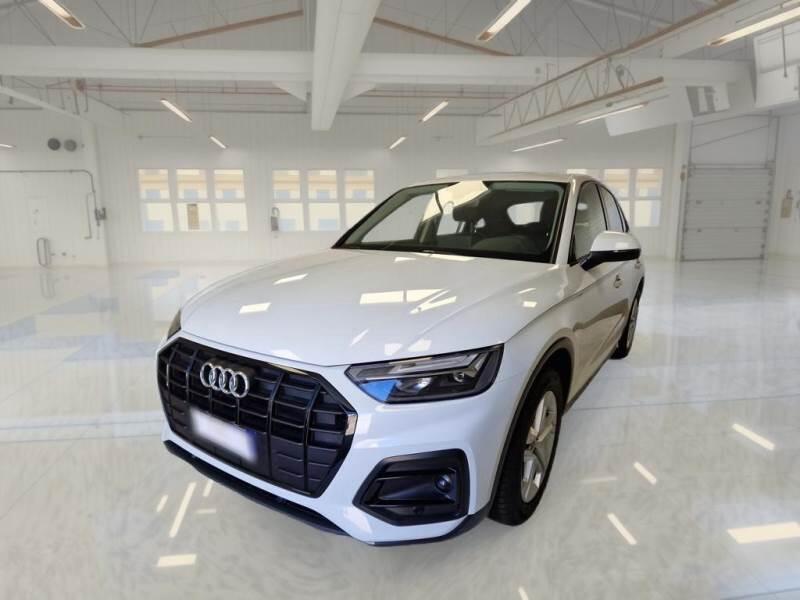 Audi Q5 Sportback 35 TDI BUSINESS ADVANCED S TRONIC